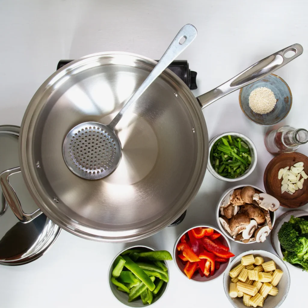 stainless-steel-wok-hover